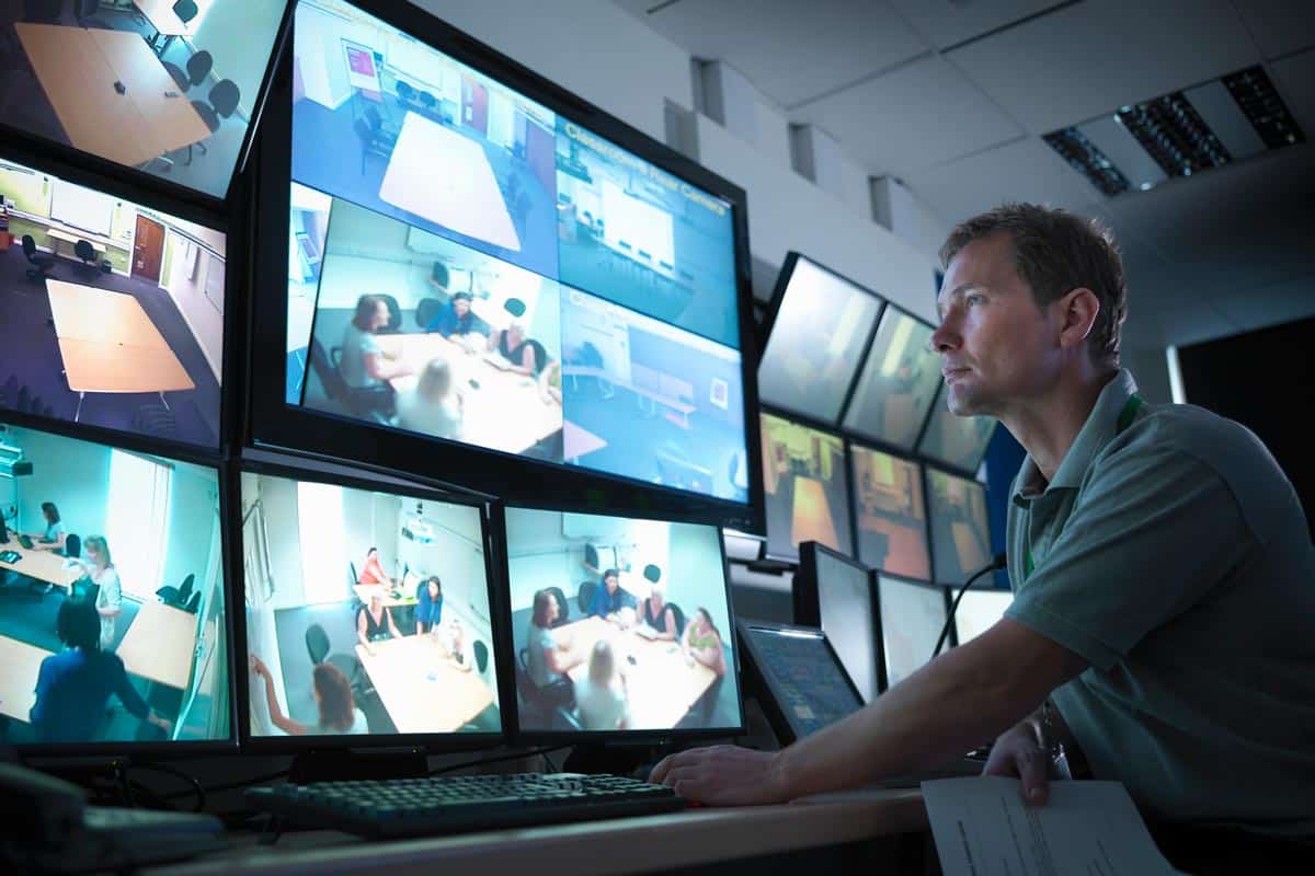 With WD Purple™ microSD Cards, Security Cameras Endure an AI and 4K Future