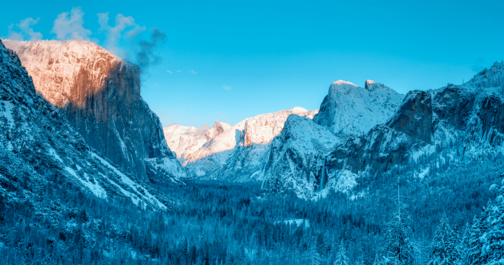 A view of Yosemite Valley in the snow